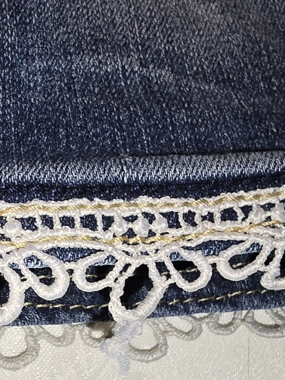 Jordache Girls Denim Bermuda Shorts with Lace Trim Size 7